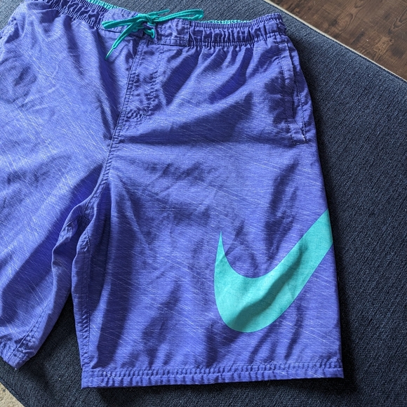 NIKE - Vintage Swim Trunka - Picture 2 of 6